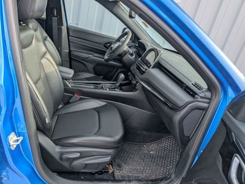 Used 2025 Jeep Compass Latitude w/ Convenience Group image 19