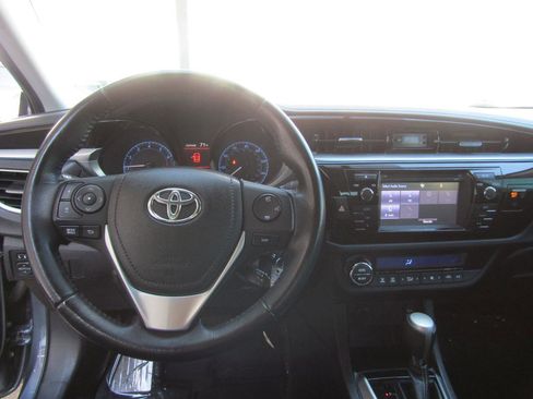 Used 2016 Toyota Corolla image 15