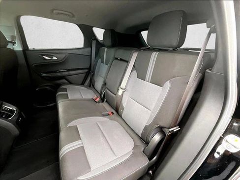 Used 2024 Chevrolet Blazer LT FWD image 28