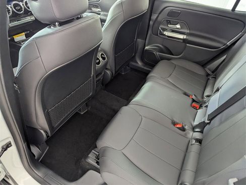 New 2026 Mercedes-Benz GLB 250 image 12