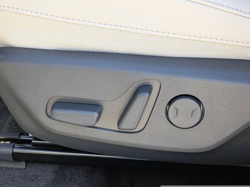 New 2026 Kia Niro EX image 22