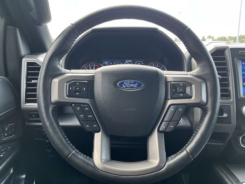 Used 2021 Ford Expedition XLT image 7