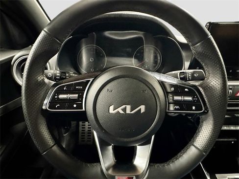 Used 2023 Kia Forte GT-Line w/ GT-Line Premium Package image 11