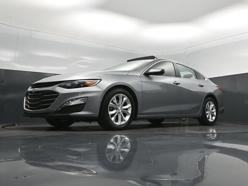 Used 2024 Chevrolet Malibu LT FWD image 38