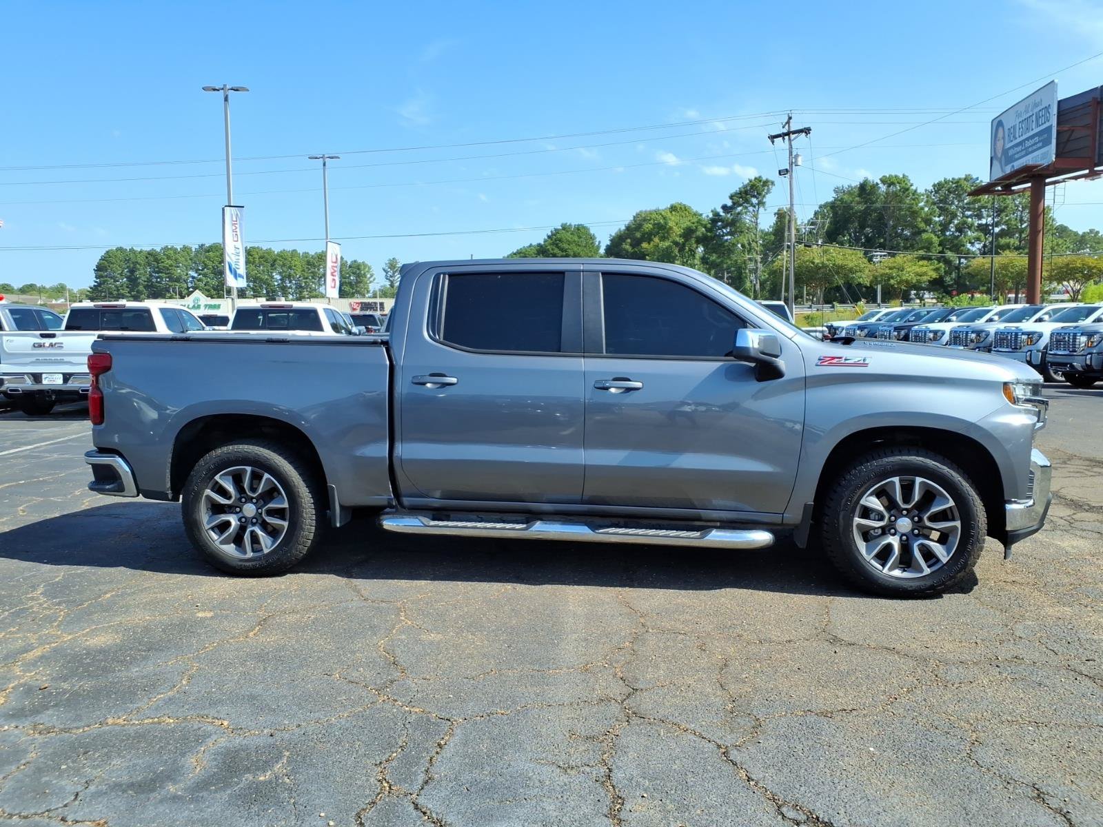 Used 2021 Chevrolet Silverado 1500 LT w/ All Star Edition Plus AWD/4WD image 3