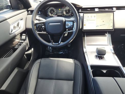 Used 2026 Land Rover Range Rover Velar Dynamic SE AWD/4WD image 4