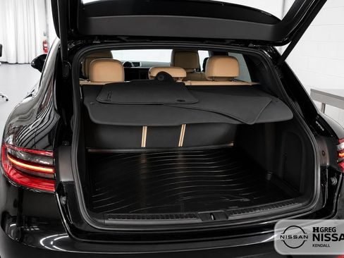 Used 2018 Porsche Macan AWD/4WD image 14