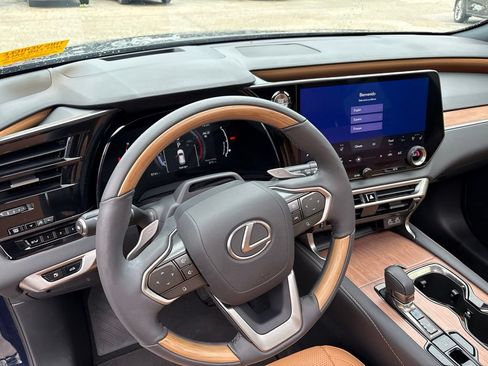 Used 2023 Lexus RX 350 Premium Plus w/ Cold Area Package FWD image 13