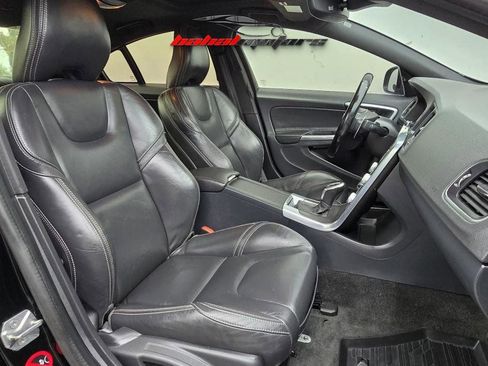 Used 2015 Volvo S60 T5 Premier w/ Convenience Package image 11