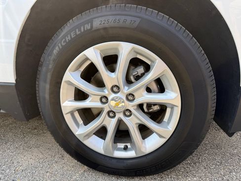 Used 2018 Chevrolet Equinox LT AWD/4WD image 10