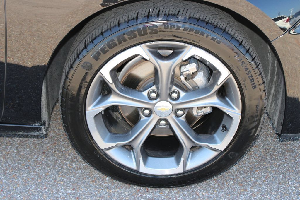 Used 2024 Chevrolet Malibu LT FWD image 5