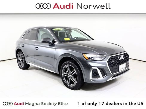 Used 2024 Audi Q5 e Premium w/ Convenience Package image 1