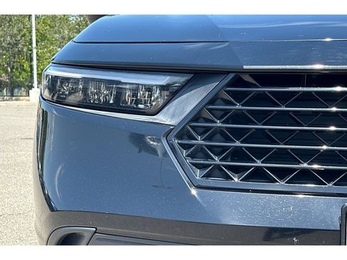 Used 2023 Honda Accord LX image 18