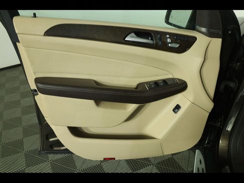 Used 2016 Mercedes-Benz GLE 350 4MATIC image 18