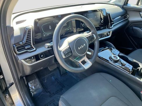 Certified 2023 Kia Sportage LX image 8