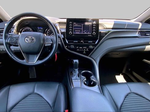 Used 2022 Toyota Camry SE w/ Carpet Mat Package (TMS) FWD image 15