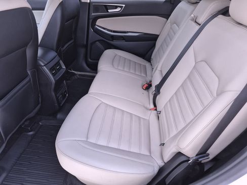 Used 2019 Ford Edge SEL w/ Equipment Group 201A FWD image 19