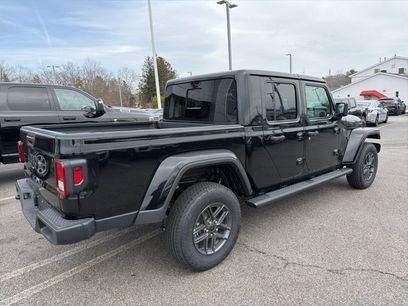 New 2026 Jeep Gladiator Sport