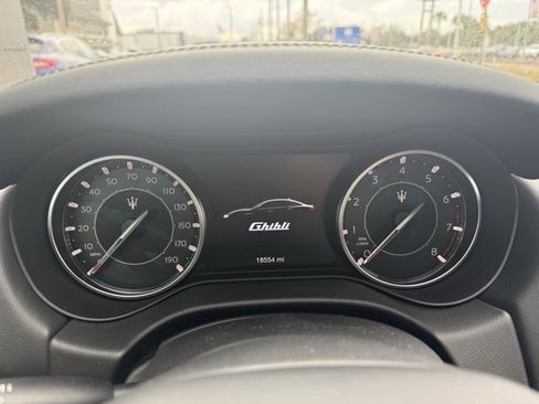 Used 2021 Maserati Ghibli S image 11