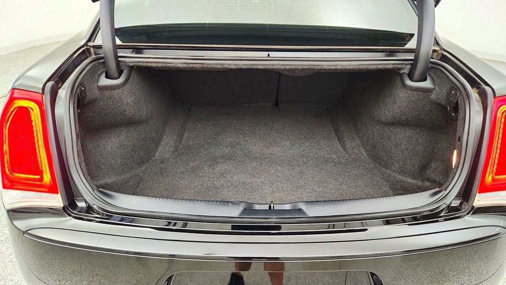 Used 2020 Chrysler 300 Touring w/ Sport Appearance Package RWD image 22