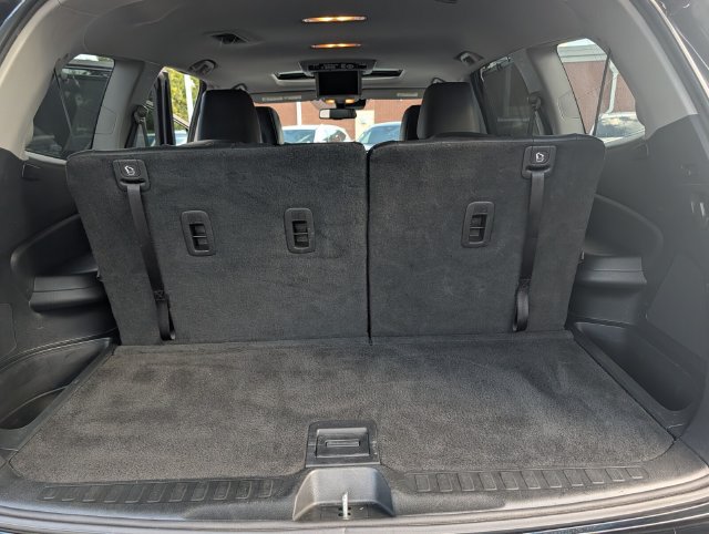 Used 2017 Honda Pilot Touring image 25