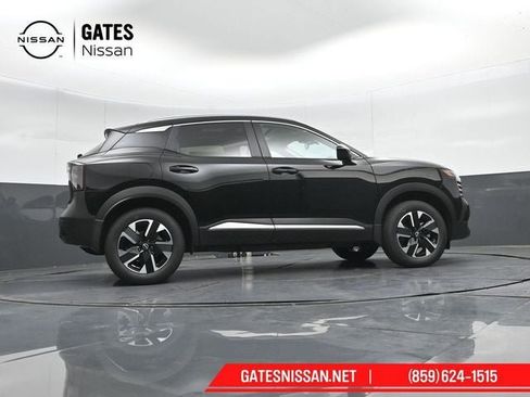 New 2026 Nissan Kicks SV w/ SV Premium Package AWD/4WD image 35