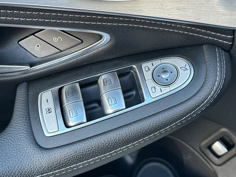 Used 2015 Mercedes-Benz C 300 Sedan image 17