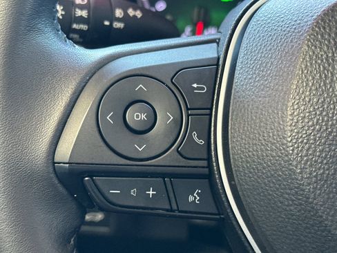 Certified 2022 Toyota RAV4 XLE Premium FWD image 30