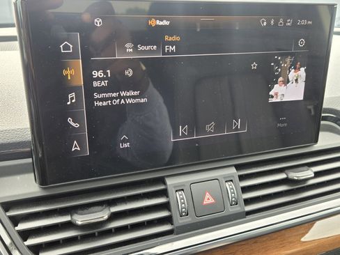 Used 2021 Audi Q5 Premium Plus w/ Premium Plus Package image 19