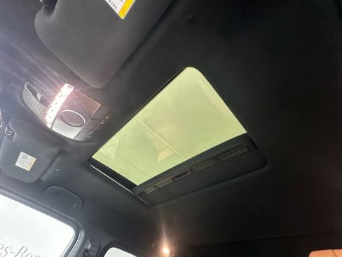 Used 2021 Mercedes-Benz G 550 image 8