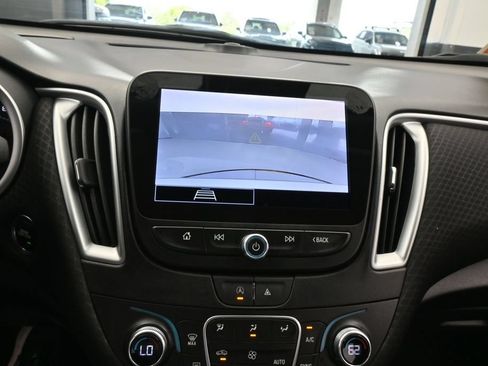 Used 2024 Chevrolet Malibu LT FWD image 22
