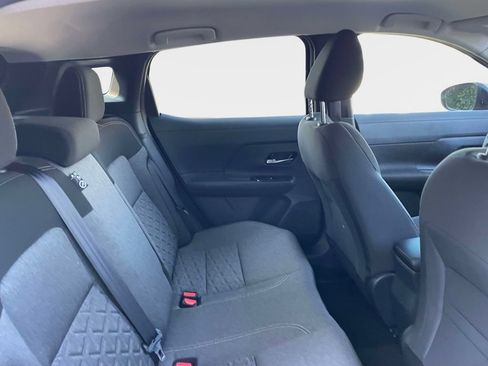 Used 2025 Nissan Kicks SV FWD image 12