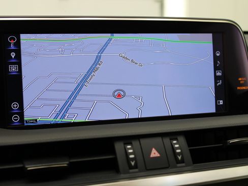 Used 2019 Lexus ES 300h Luxury image 57