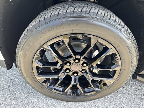 New 2026 GMC Yukon XL Elevation image 42