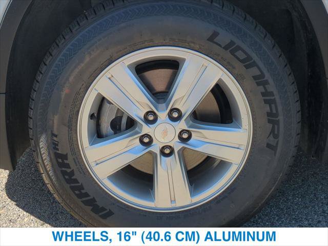 Used 2021 Chevrolet Trax LS w/ Tint and Cruise Package AWD/4WD image 11
