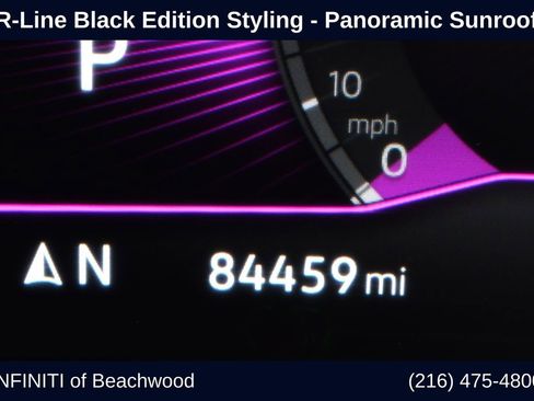 Used 2022 Volkswagen Tiguan SE R-Line image 21