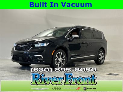 New 2026 Chrysler Pacifica Pinnacle