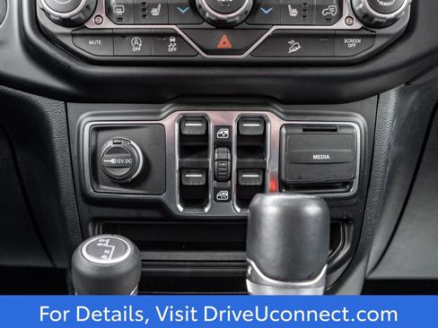 Used 2020 Jeep Wrangler Unlimited Sahara AWD/4WD image 27