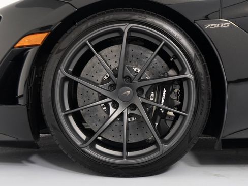 Used 2025 McLaren 750S Spider RWD image 10