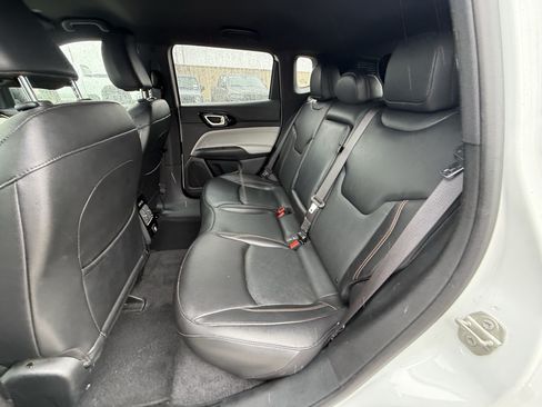 Used 2023 Jeep Compass Limited AWD/4WD image 30