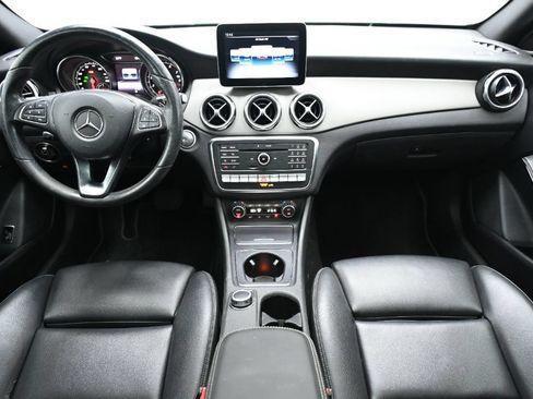 Used 2019 Mercedes-Benz GLA 250 4MATIC image 24