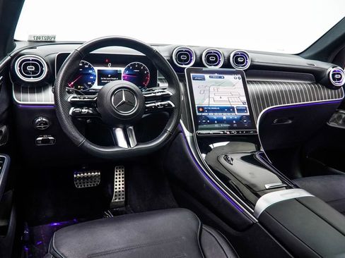 Used 2023 Mercedes-Benz GLC 300 4MATIC image 16