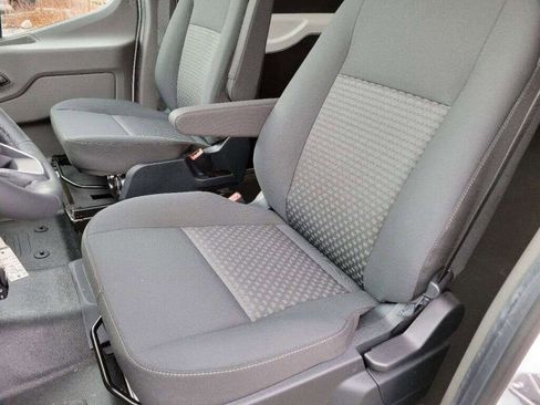 Used 2023 Ford E-Transit Medium Roof w/ Interior Upgrade Package image 20