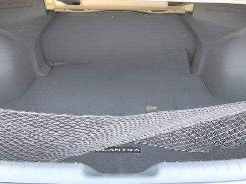 Used 2025 Hyundai Elantra Sport image 29