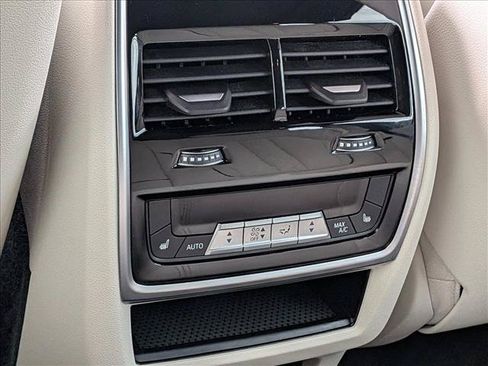 Used 2021 BMW X5 xDrive40i w/ Premium Package AWD/4WD image 19