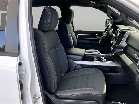 Used 2022 RAM 1500 Big Horn AWD/4WD image 9