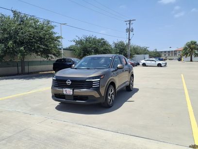 Used 2025 Nissan Kicks SV