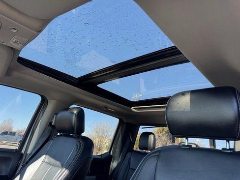 Used 2020 Ford F150 Lariat image 13