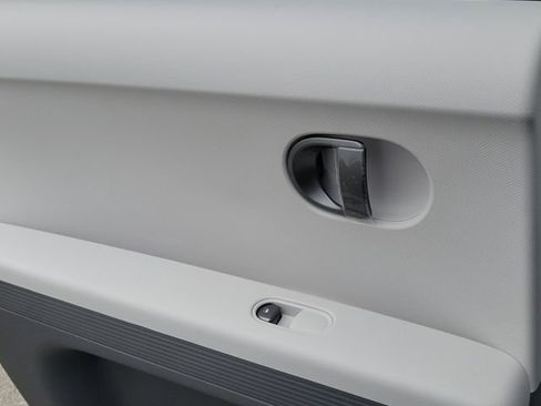 New 2026 Hyundai Ioniq 5 SEL RWD image 25