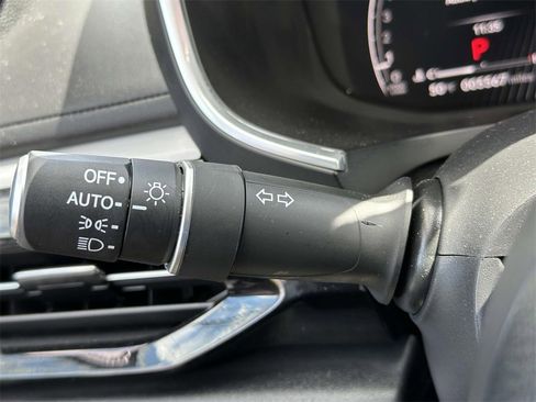 Certified 2025 Acura MDX w/ Technology Package image 17